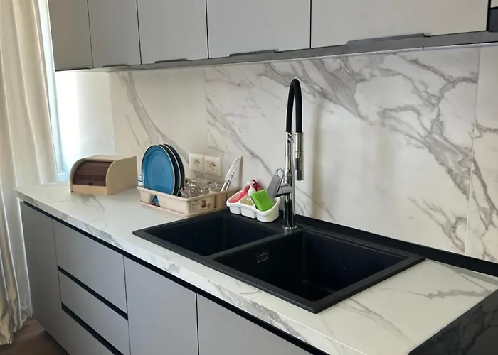 Guenda&mia 地拉那